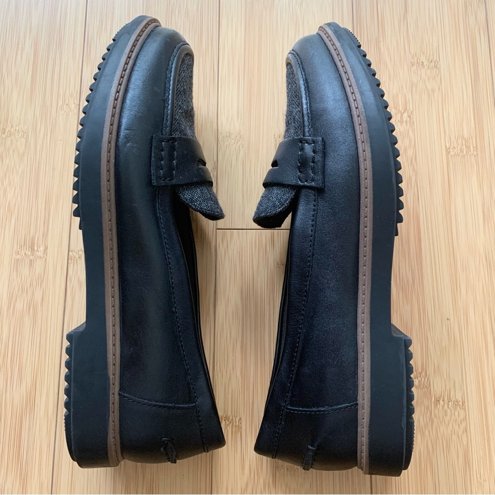 Like New! Clarks Raisie Eletta Black Leather & Gray Tweed Penny Loafer, Size 7 - Picture 5 of 14
